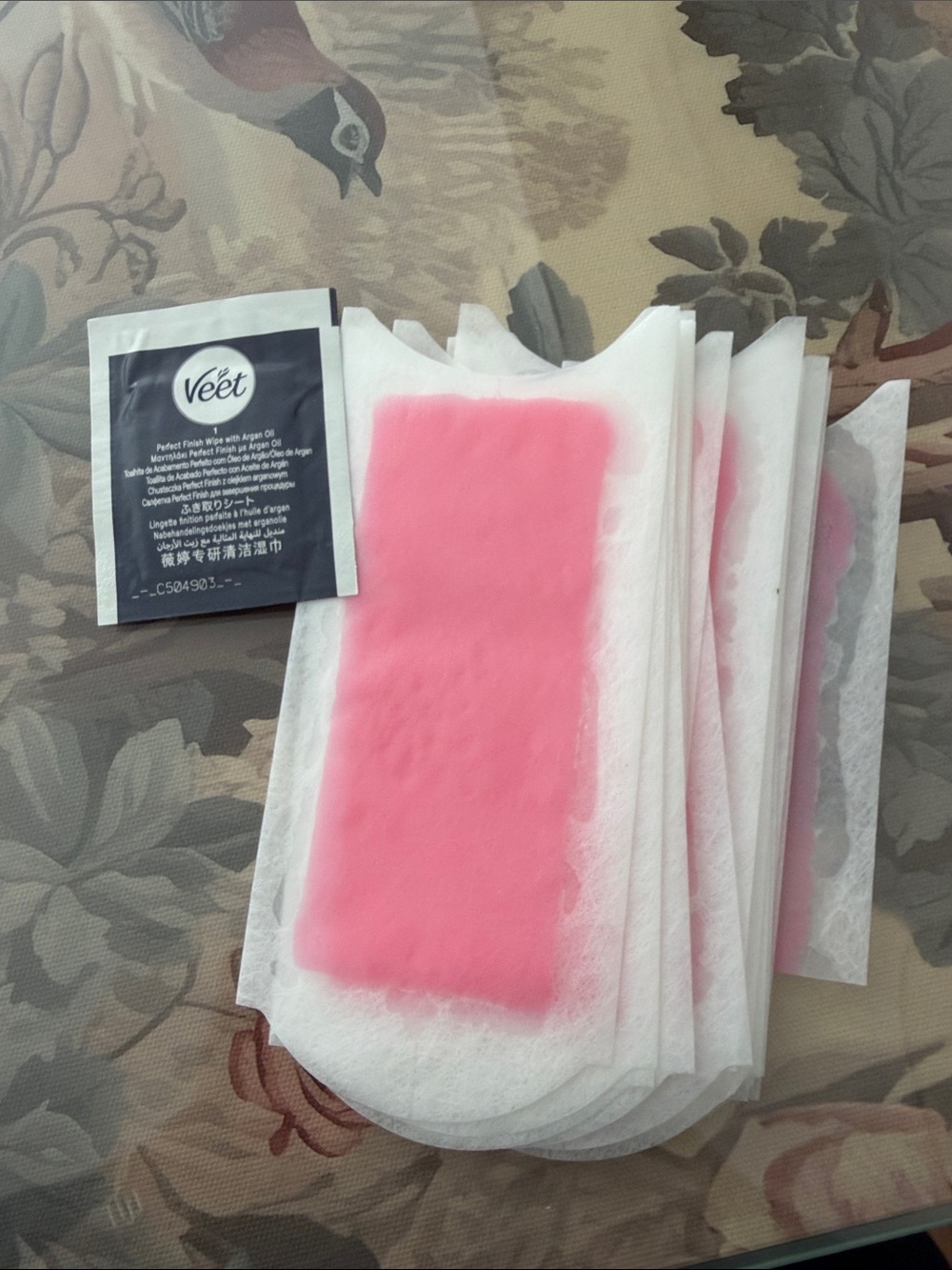 Veet Pink Wax Strips - Gentle Hair